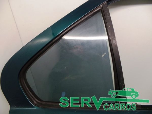 Vidro triangular da porta trás direito BMW 3 (E36)