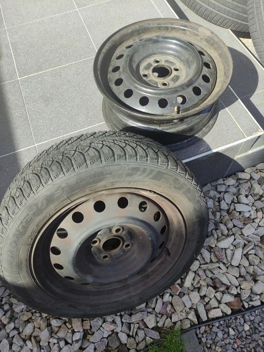 Sprzedam 3 felgi stalowe 15+3 opony zimowe gratis