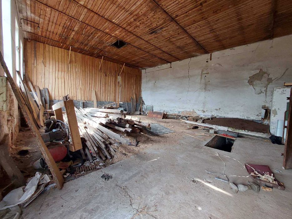 Продається приміщення в с.Мартинів