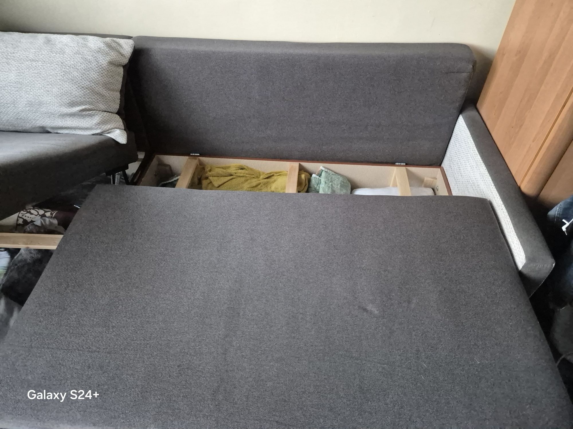 Narożnik- sofa rozkładana- sprzedam
