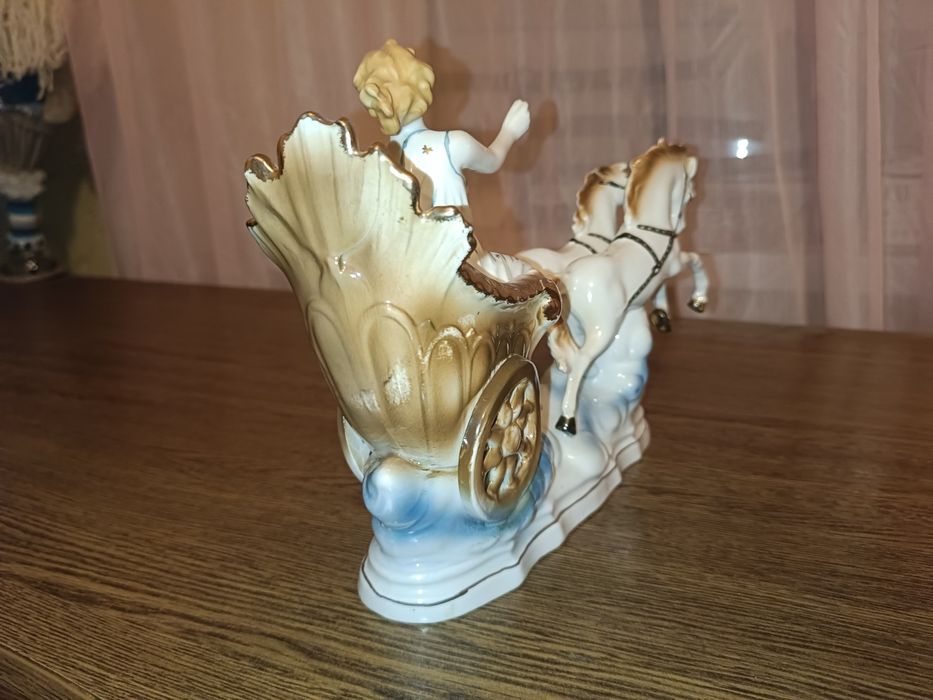 Фарфор, колесниця, Румунія, дівчина в кареті