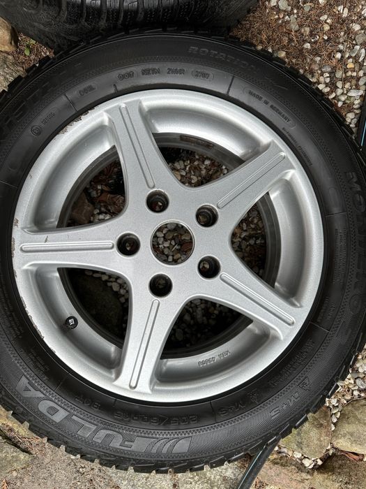 Opony zimowe Alufelgi z oponami koła 205/60 r15  5x120 ET38 bmw i inne