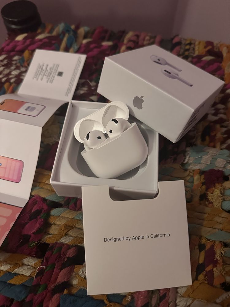 Apple Airpods 4 - Standard