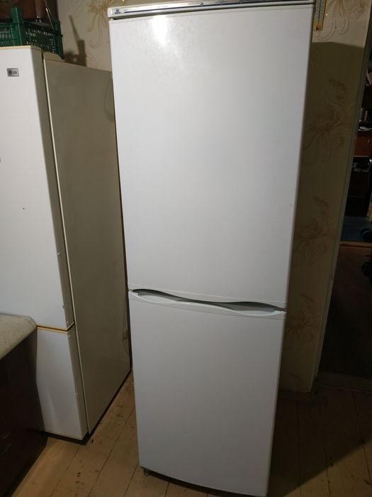 Минск Атлант двухкомпресорный с гарантией.