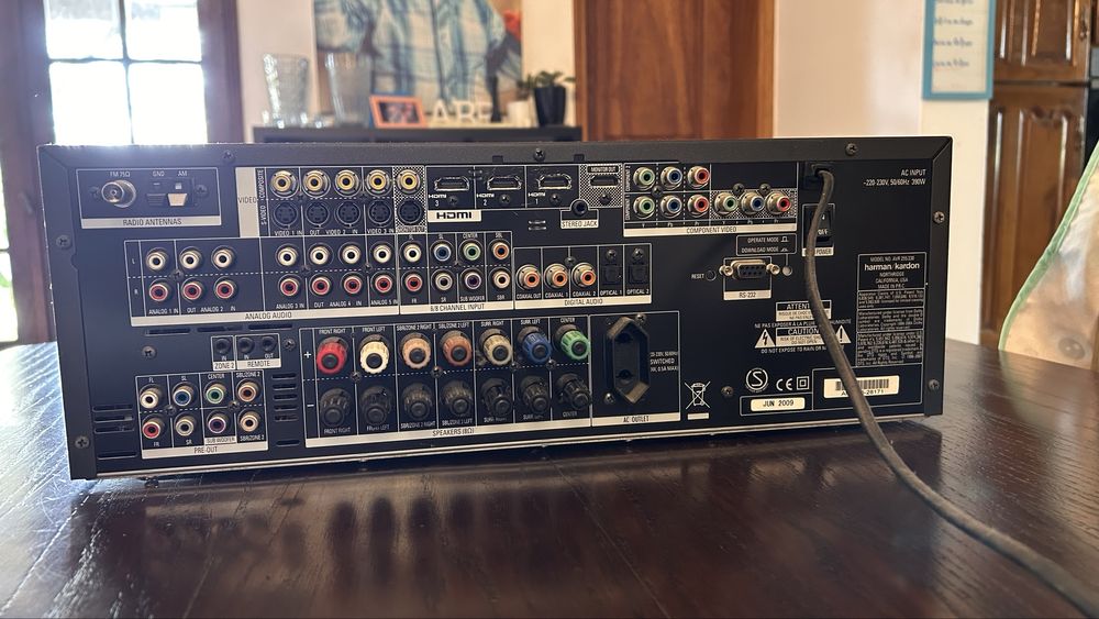 Harman Kardon AVR 255/230 – Receiver AV de Alta Qualidade