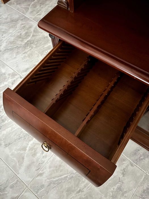 Móvel sala de jantar para TV, c/ mini bar e iluminação