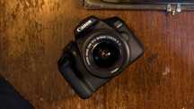 Canon Eos 2000D body + obiektyw canon efs + akcesoria