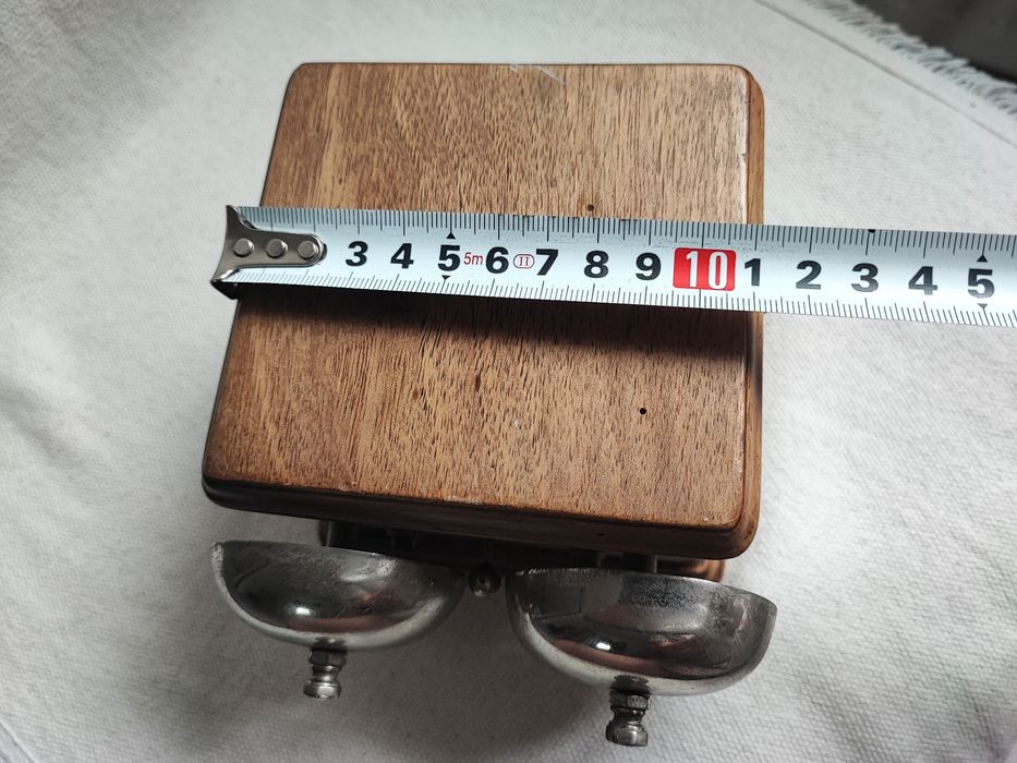 Stary dzwonek od lat 1946