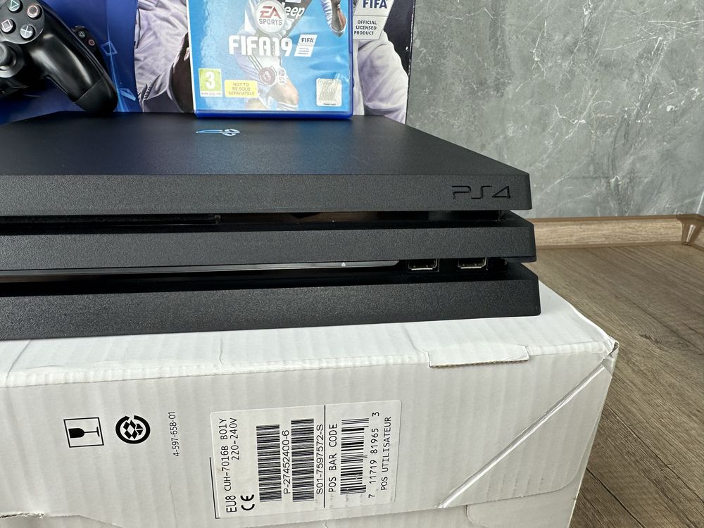 Консоль Sony PlayStation 4 Pro 1tb 3 ревізія 1 джойстик + гра