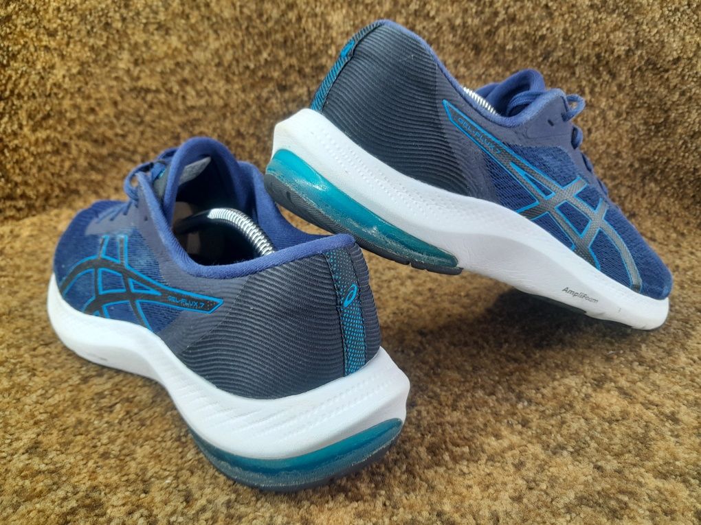 Кросівки літо оригінал Asics 42 розмір.