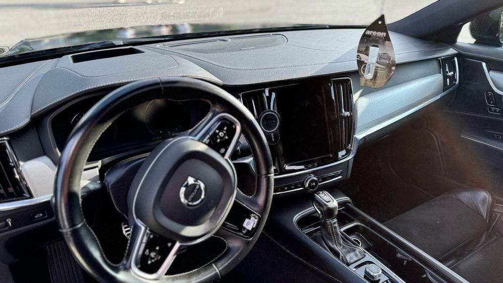 Продам  Volvo . Універсал