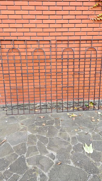 Решётки на окна 2шт, квадрат 14, 1м*1,6м, б/у