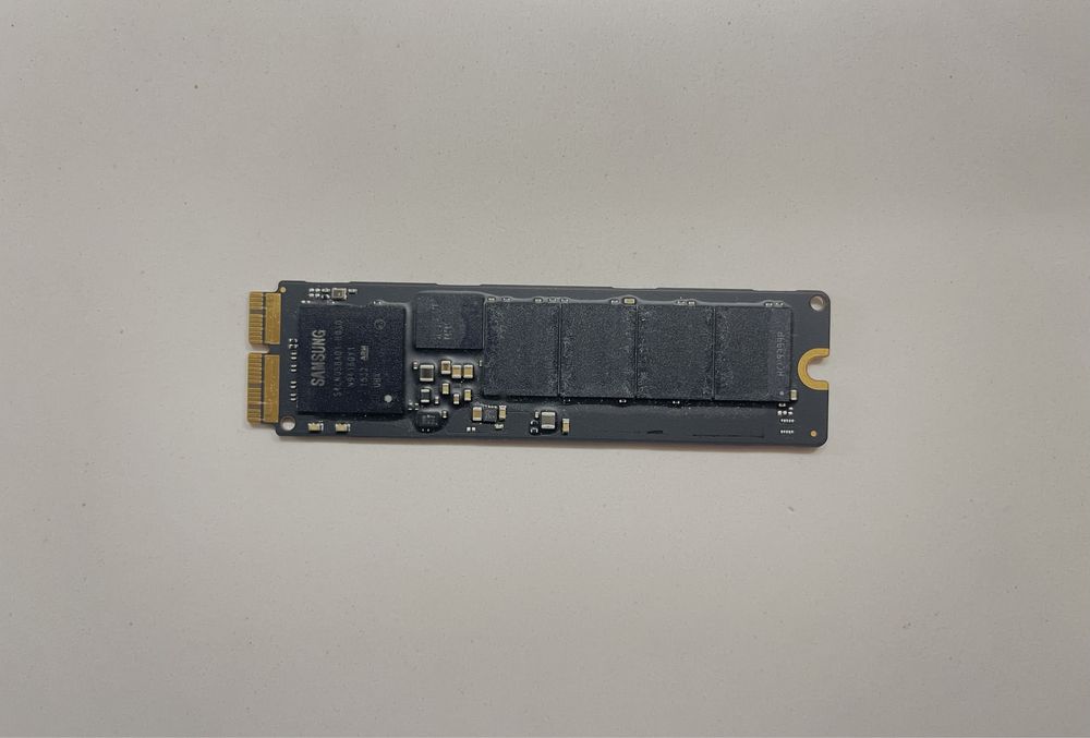 SSD Original Apple MacBook 128GB