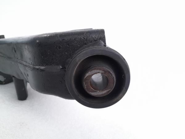 Braço de suspensão frente direito KIA Sorento I (JC)