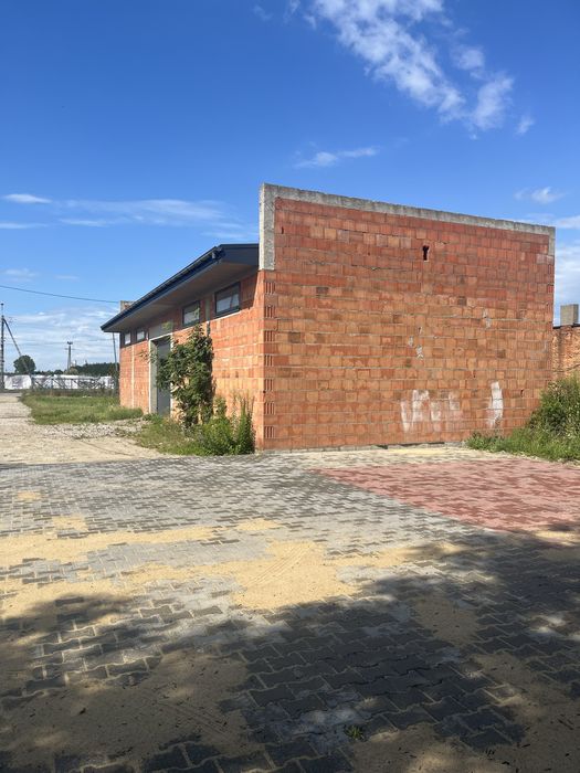 Wynajem hali i biura