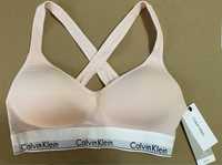 Komplet bielizny Calvin Klein stanik figi pudrowy róż M XS