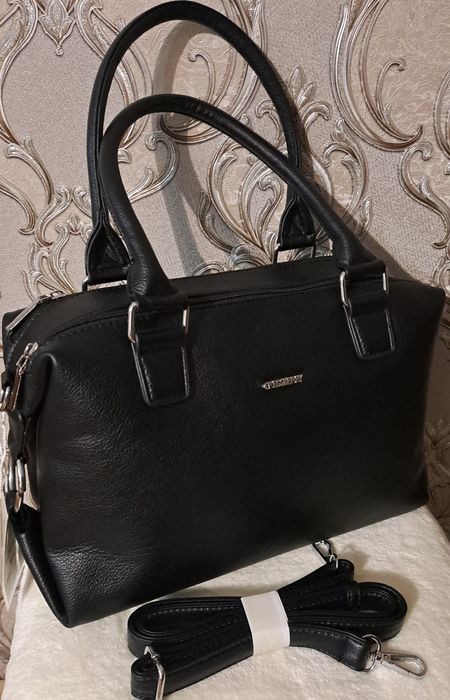 Сумка класичного стилю