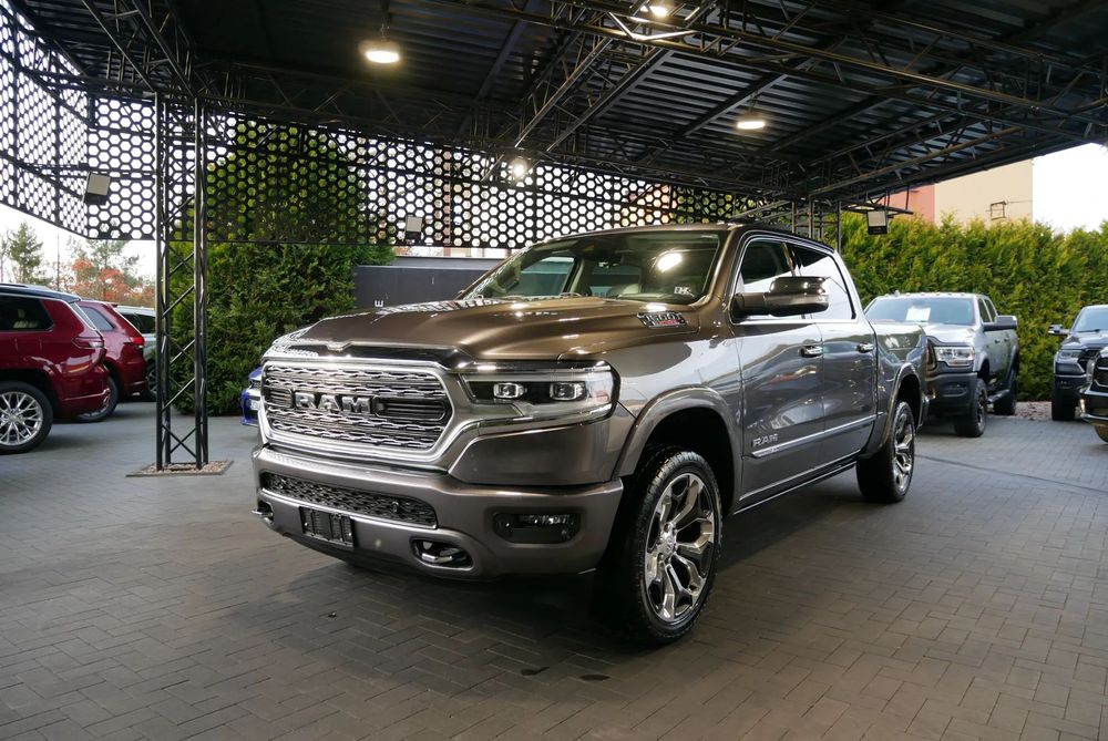RAM 1500 Limited10LecieDiesel4x4HeadUpPanoramaRadarWentylHakHarmanNaviMenuPLLED