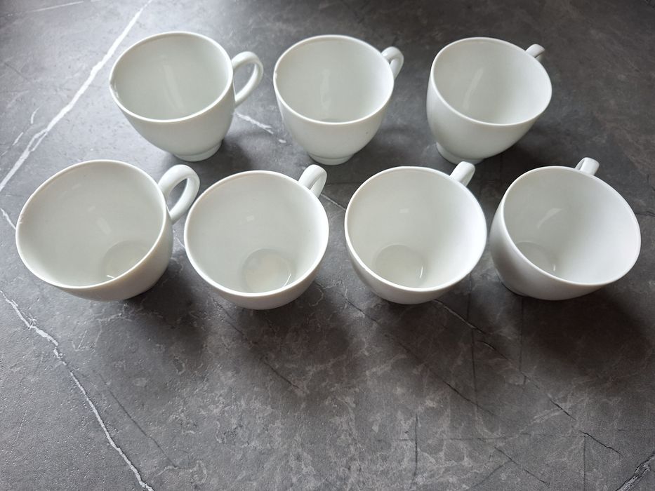 Kolekcja filiżanek Ćmielów