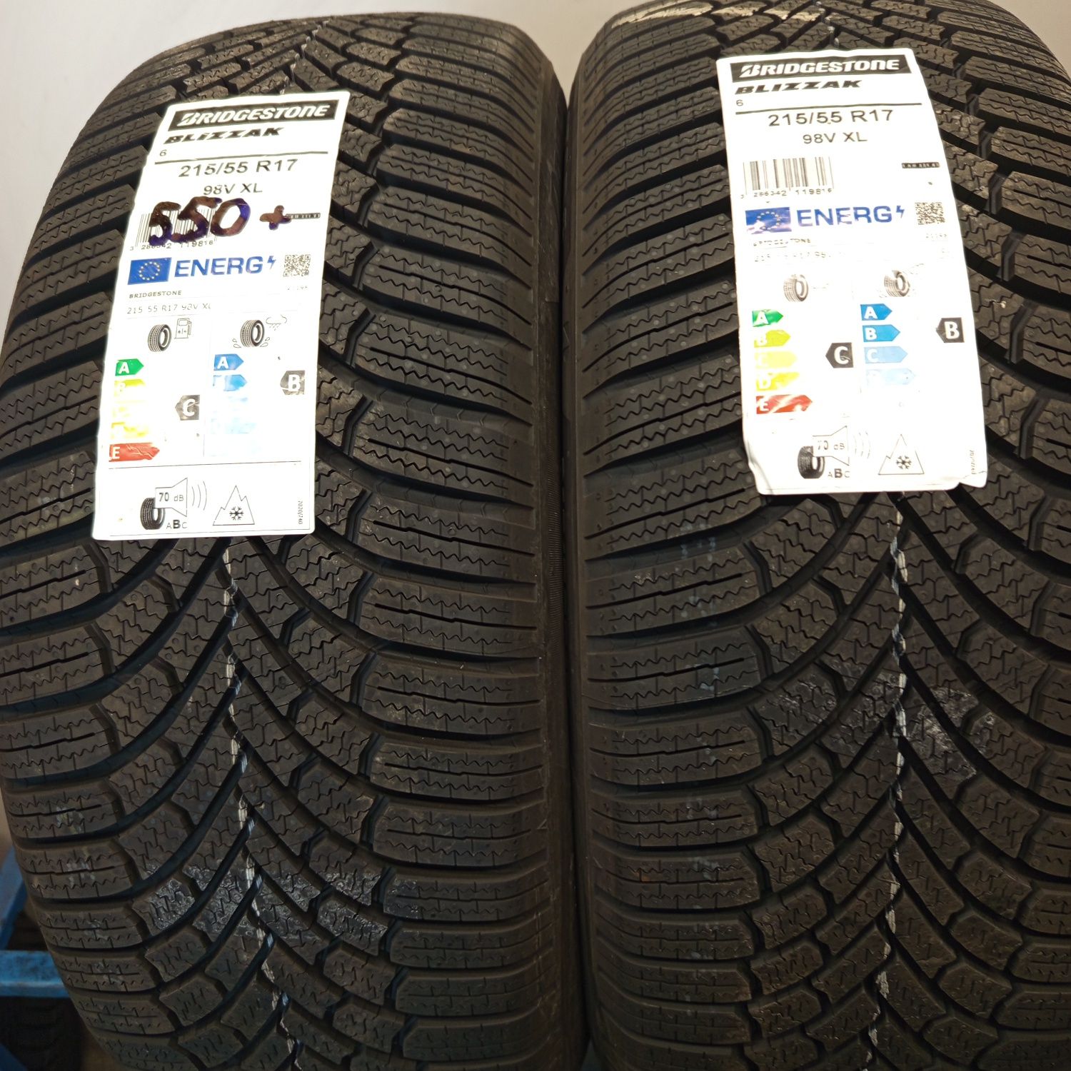 215/55R17 Bridgestone Blizak 215/55R17