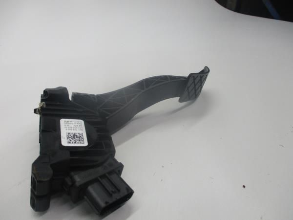 Pedal do acelerador VOLKSWAGEN Golf VII (5G1, BQ1, BE1, BE2)