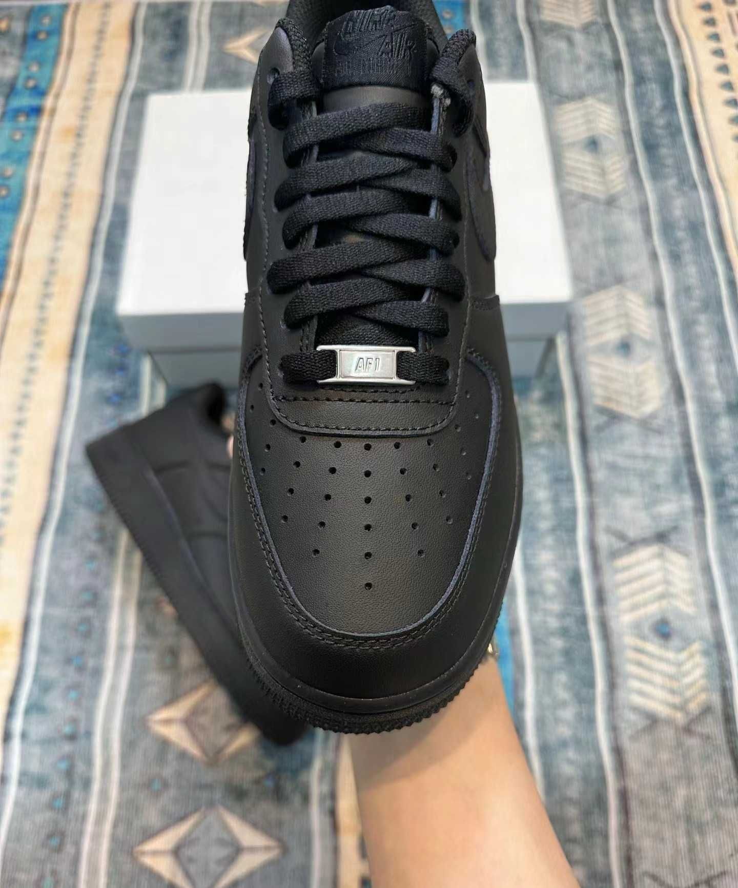 Nike Air Force 1 '07 Black 42