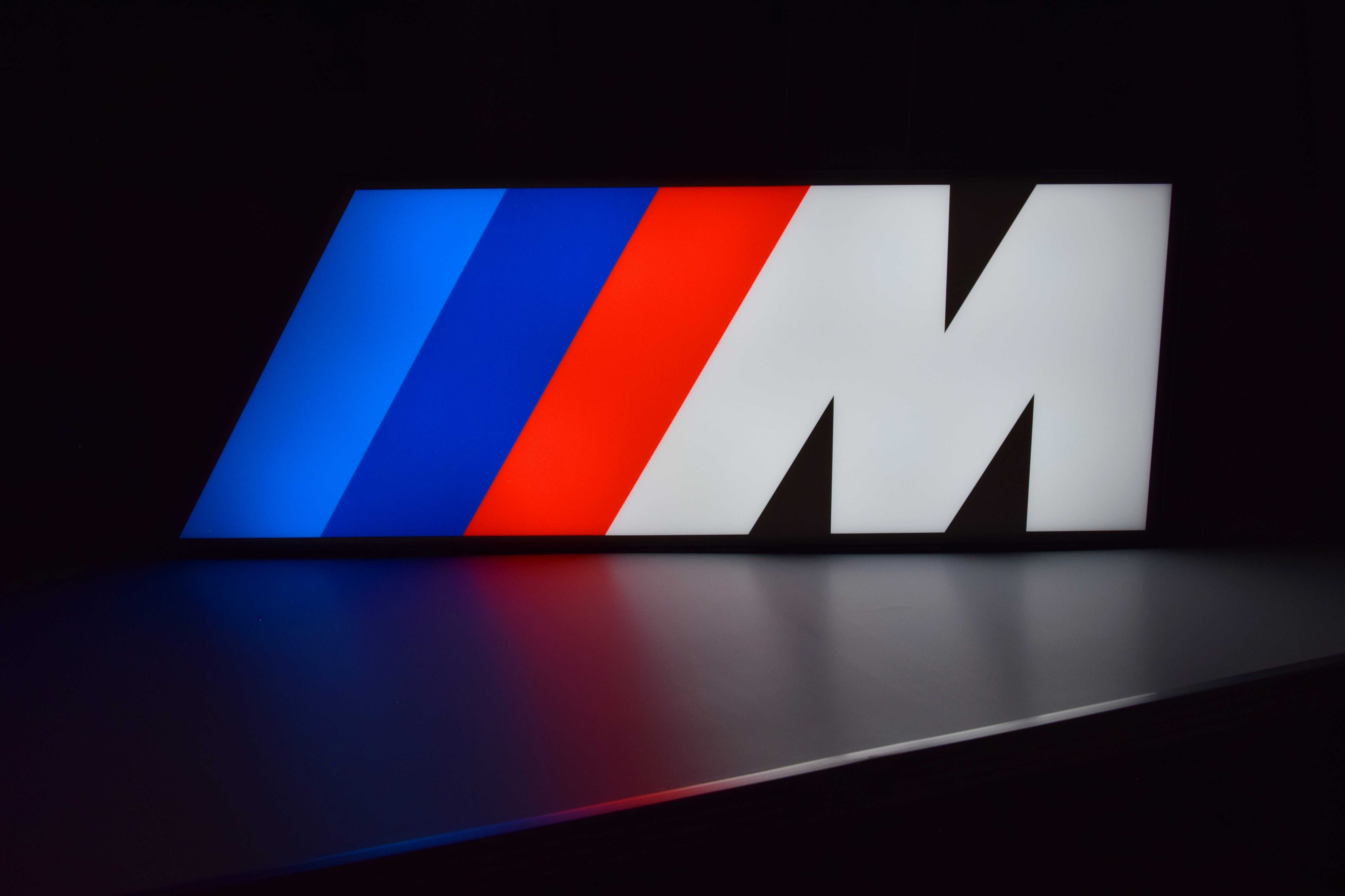 Logo BMW M POWER, Znaczek LED 3D, Lampa, Emblemat, Prezent