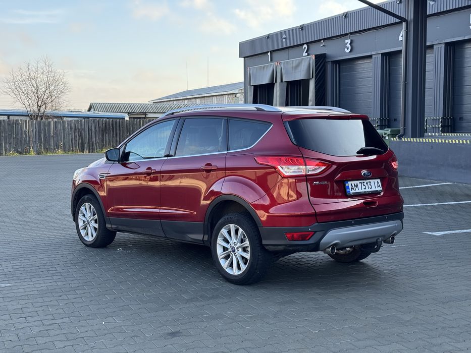 Продаєтся Ford Kuga 2015 року