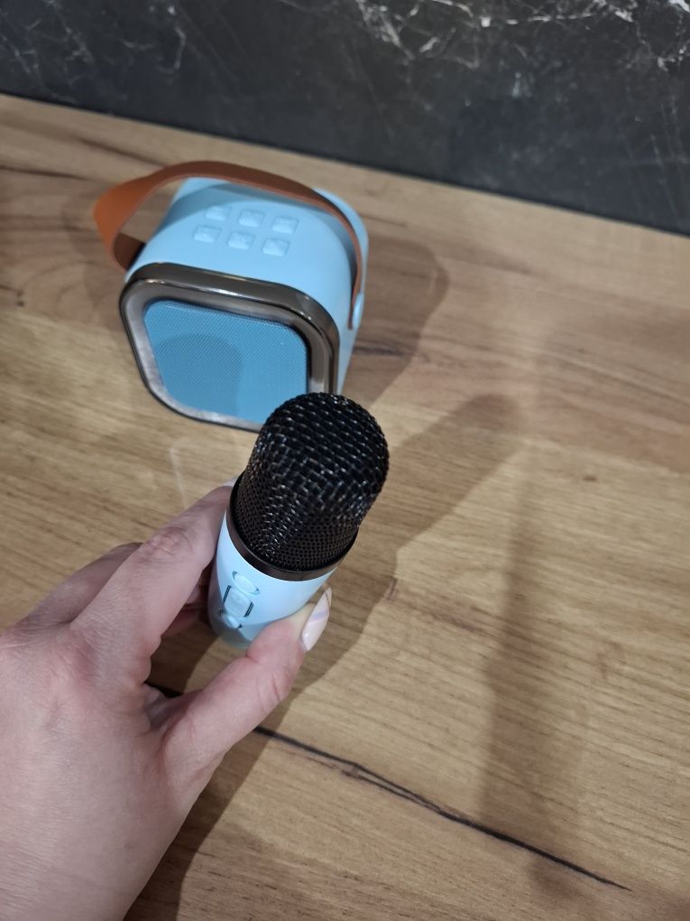Głośnik led Przenośny karaoke mikrofon bezprzewodowy usb aux bluetooth