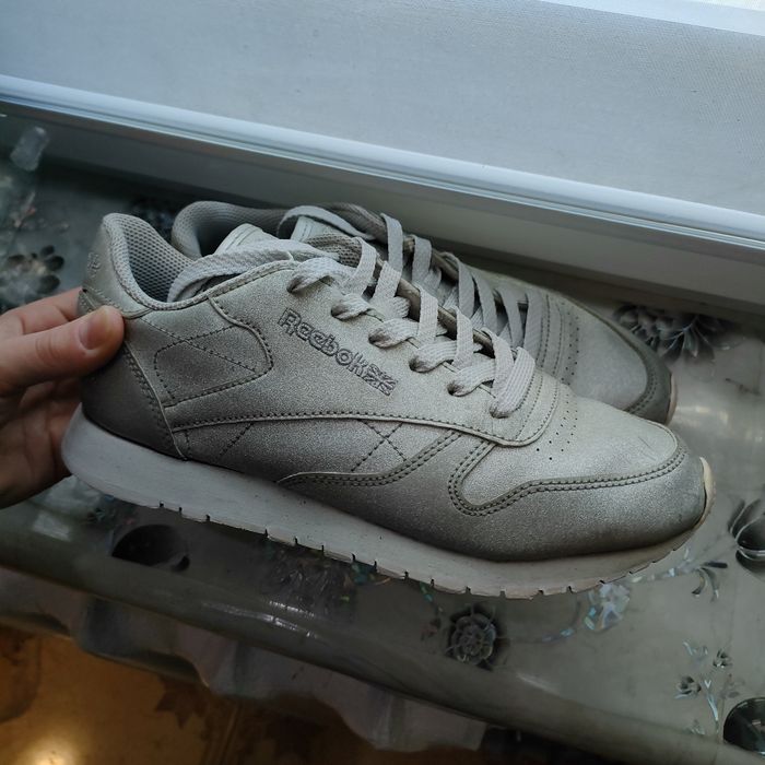 Reebok 37 розмір срібні