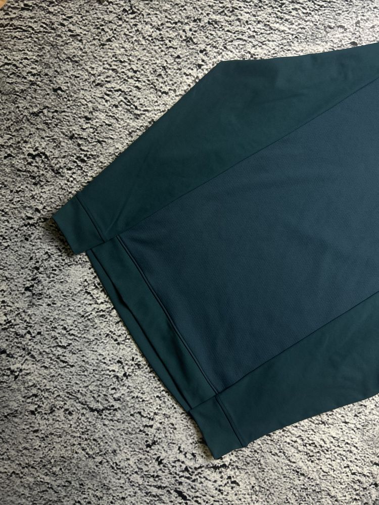Чоловічий лонгслів Under Armour