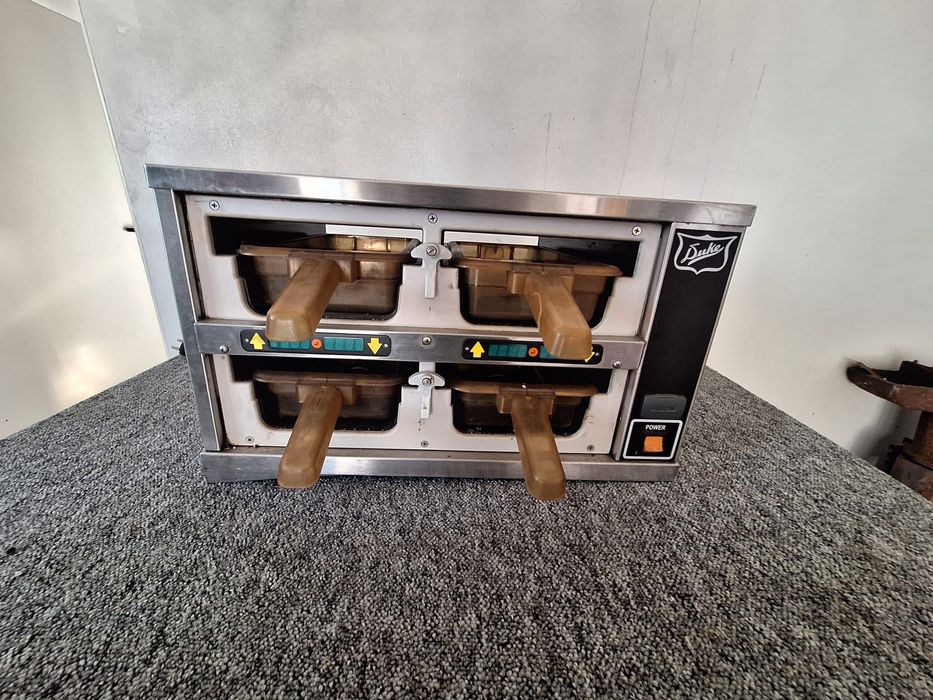 Urządzenie do podtrzymywanie temperatury