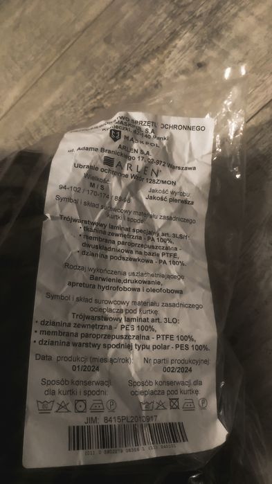 Ubranie ochronne wojskowe.