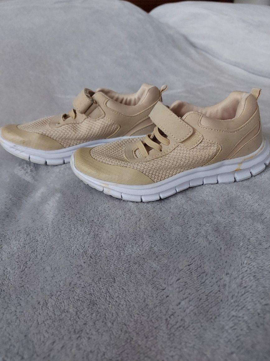 Buty dla dziewczynki wiosna/lato, rozmiar 31 (wkładka 20 cm)