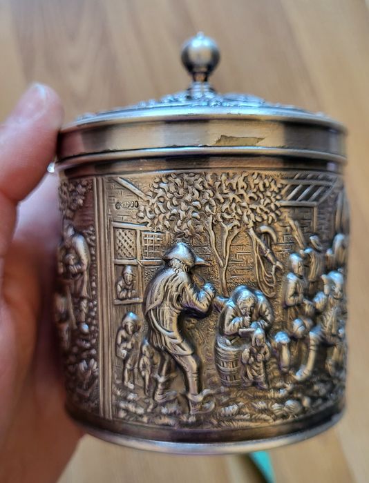 Шкатулка в серебре