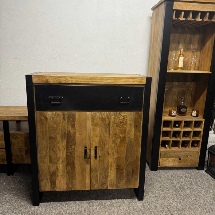 Piękna duża Komoda serii Britt tylko w MangoMeble