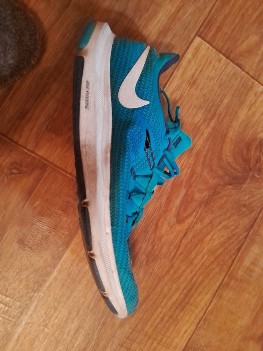 Кросівки Nike 43 позмір