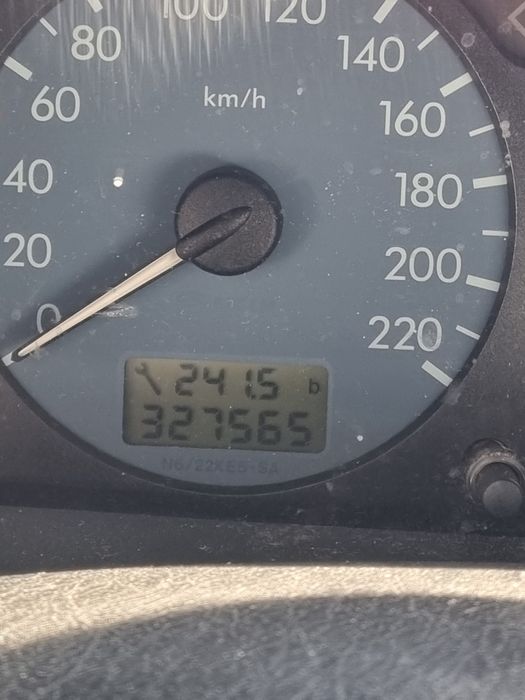 Vendo est carro xsara motor e caixa top