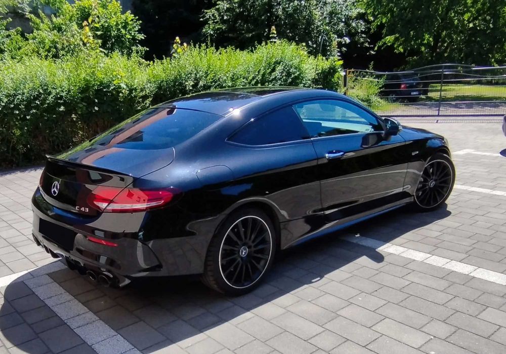 Mercedes-Benz C-Class      2018