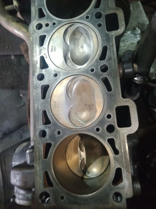 Блок в сборе 1.6-8кл на ВАЗ 21099,2113,2114,2115,2110