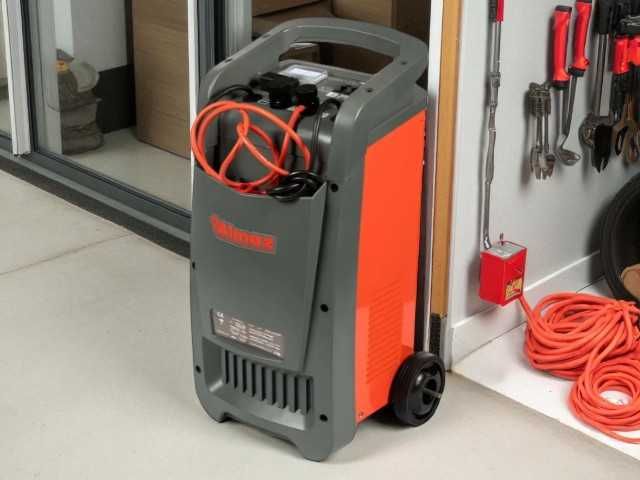 Пуско-зарядний прилад для автомобіля ALMAZ 12/24В пуско-зарядное