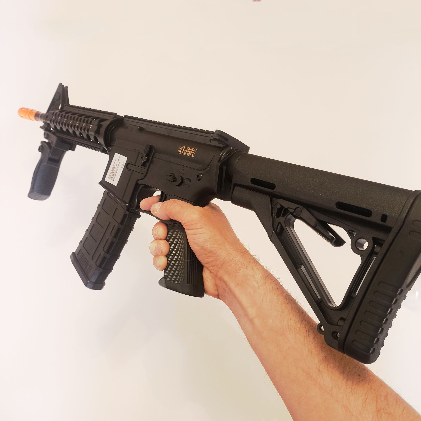 Професійний автомат на орбізах, M416
