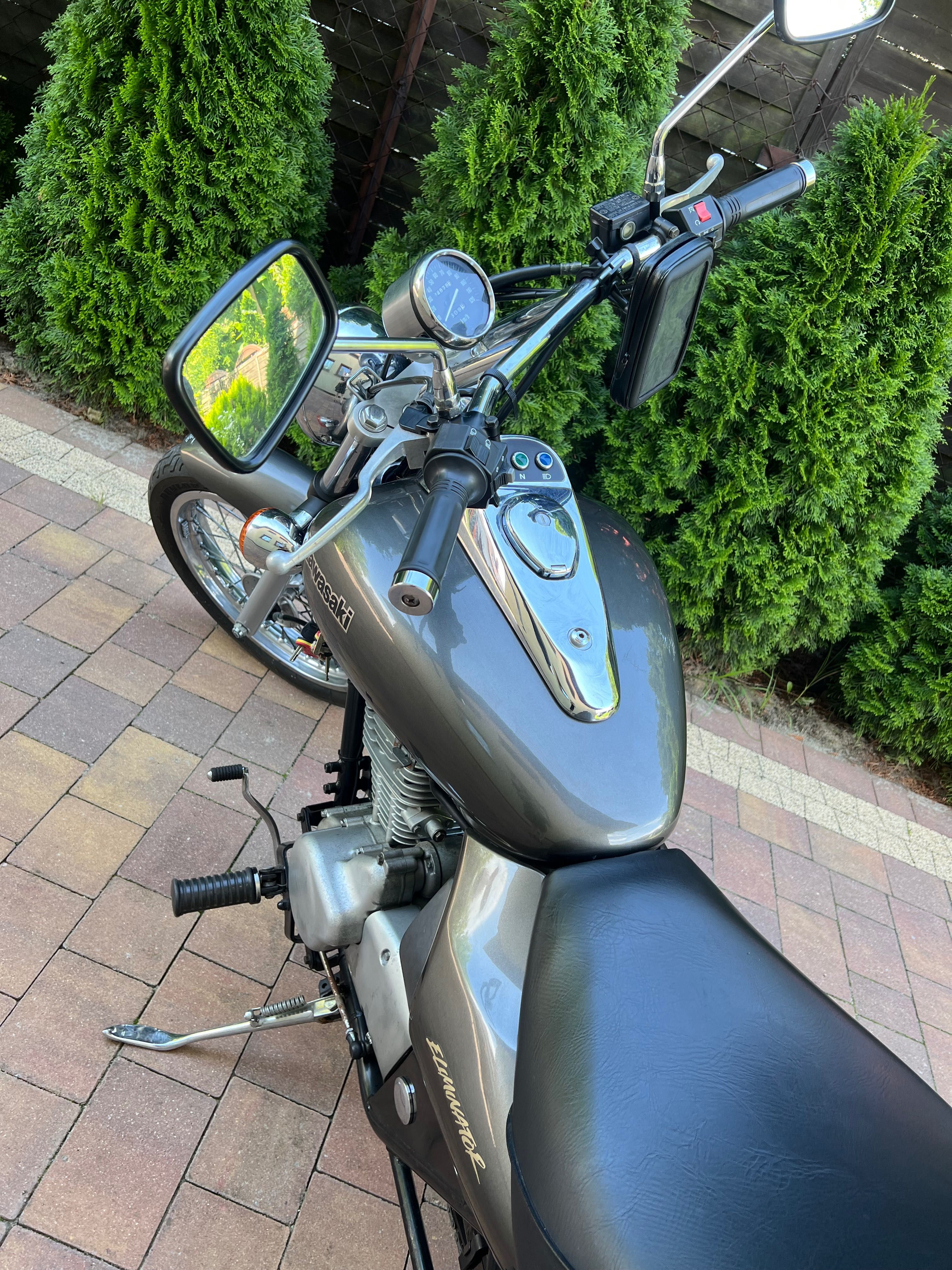 Kawasaki Eliminator 125 BN