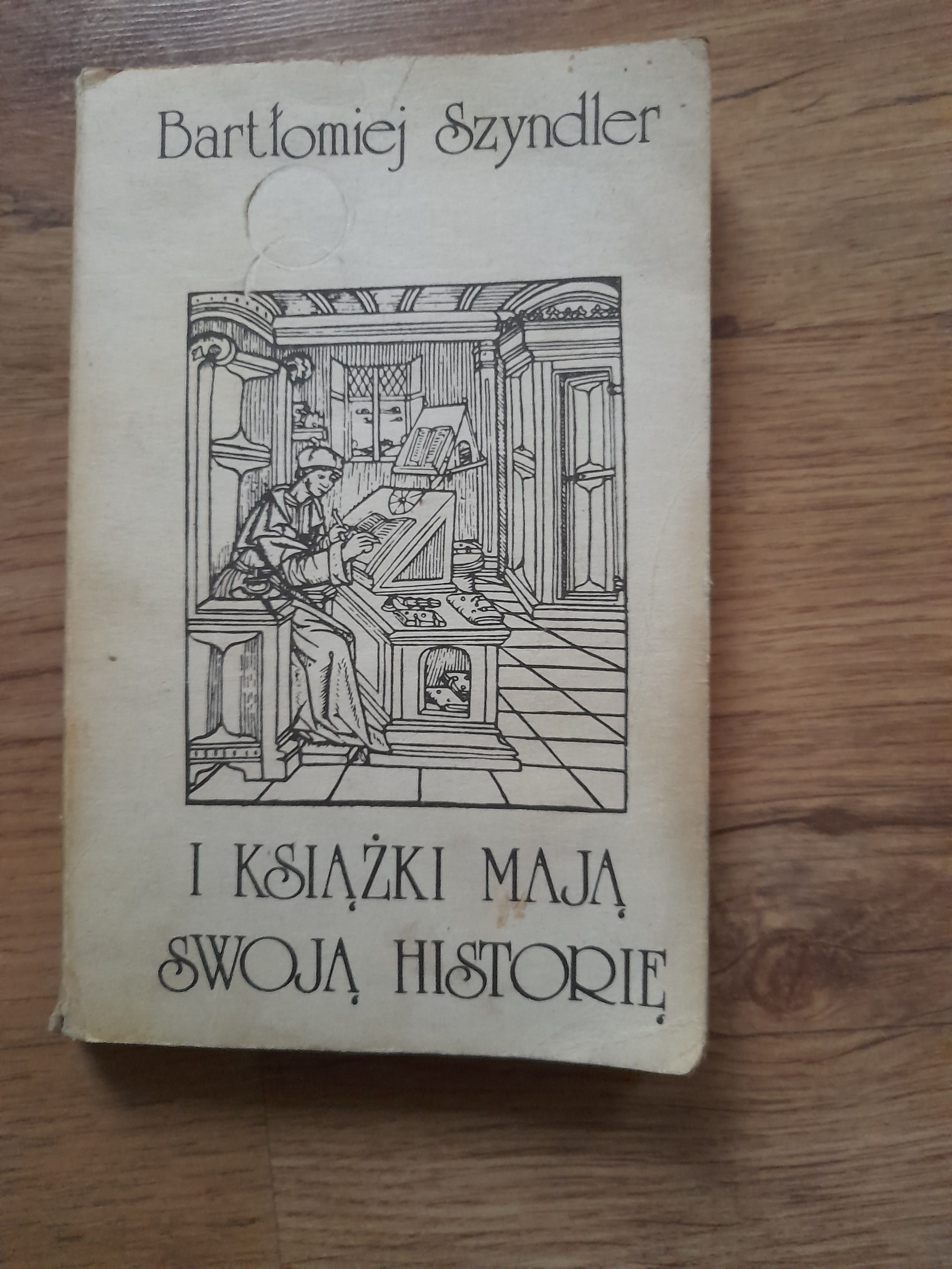 Bartłomiej Szyndler - "I książki mają swoją historię"