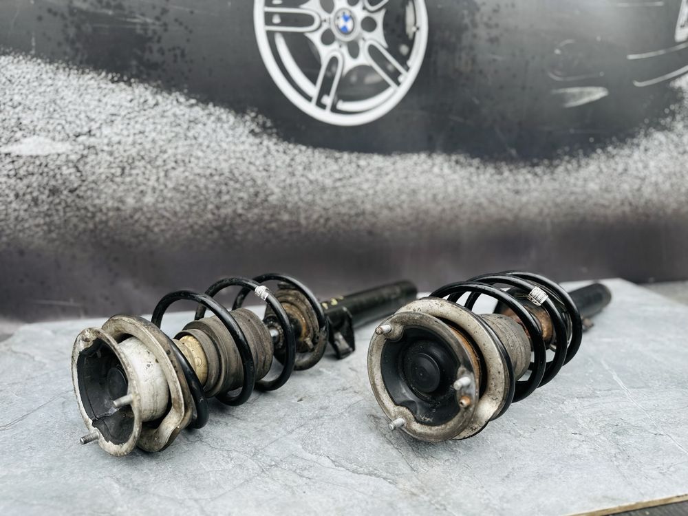 BMW E90 320d Передні Стойки Взборі Амартизатори  пружини М47N шрот е91
