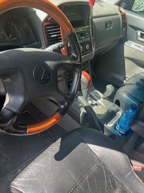 Mitsubishi Pajero 3.2 DID 7 osobowy