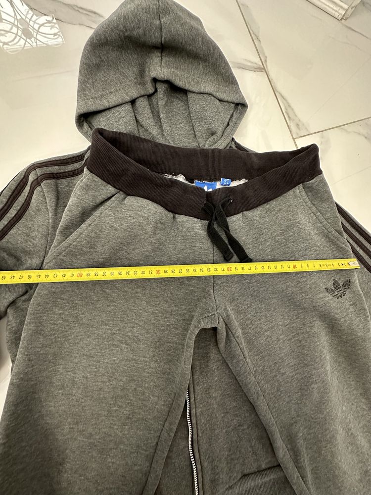 Костюм Adidas оригинал, размер S