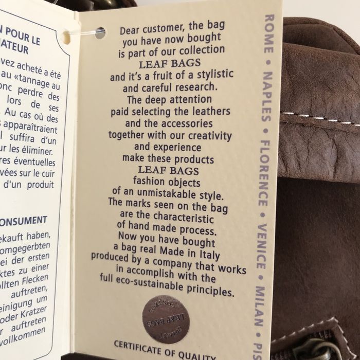 Mochila nova de pele