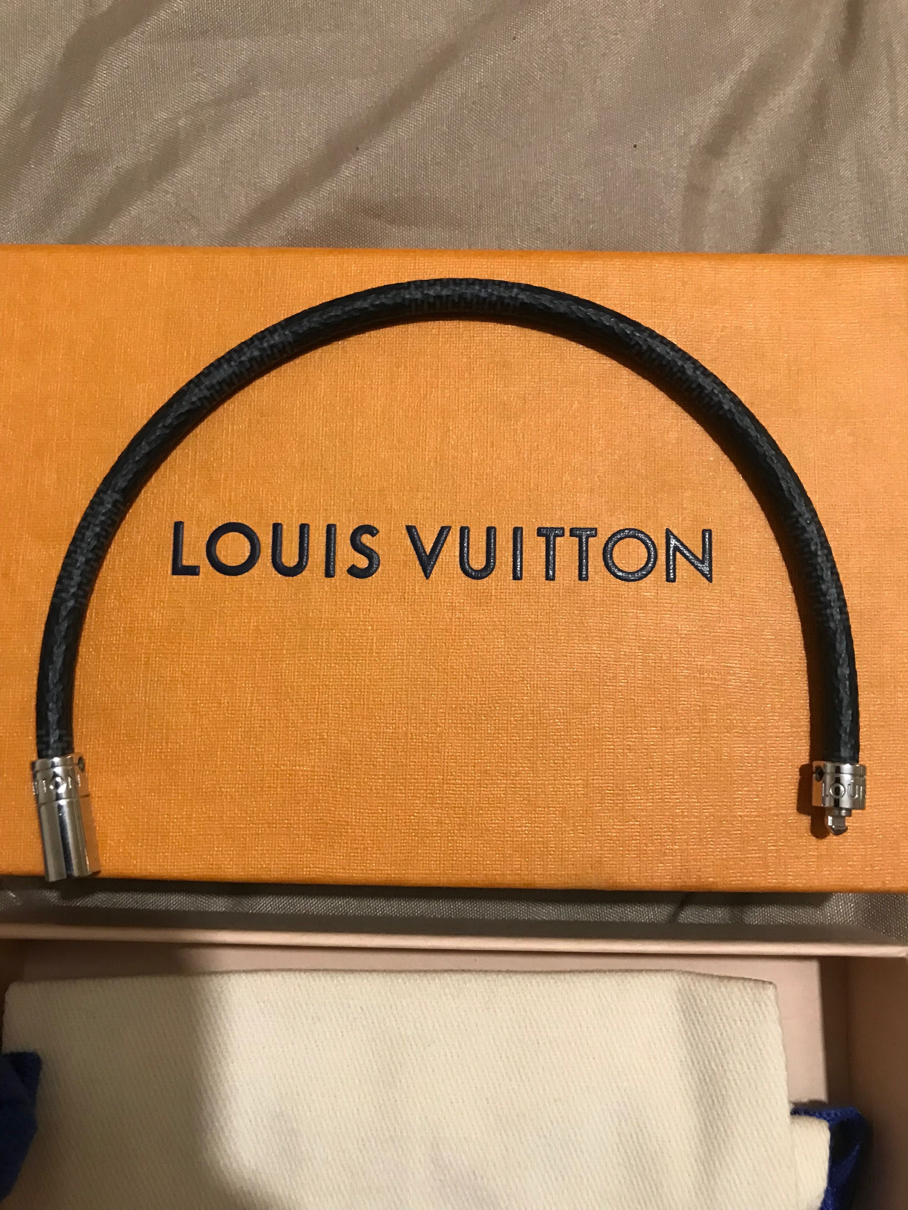 Pulseira original em pele Louis Vuitton (Nova)