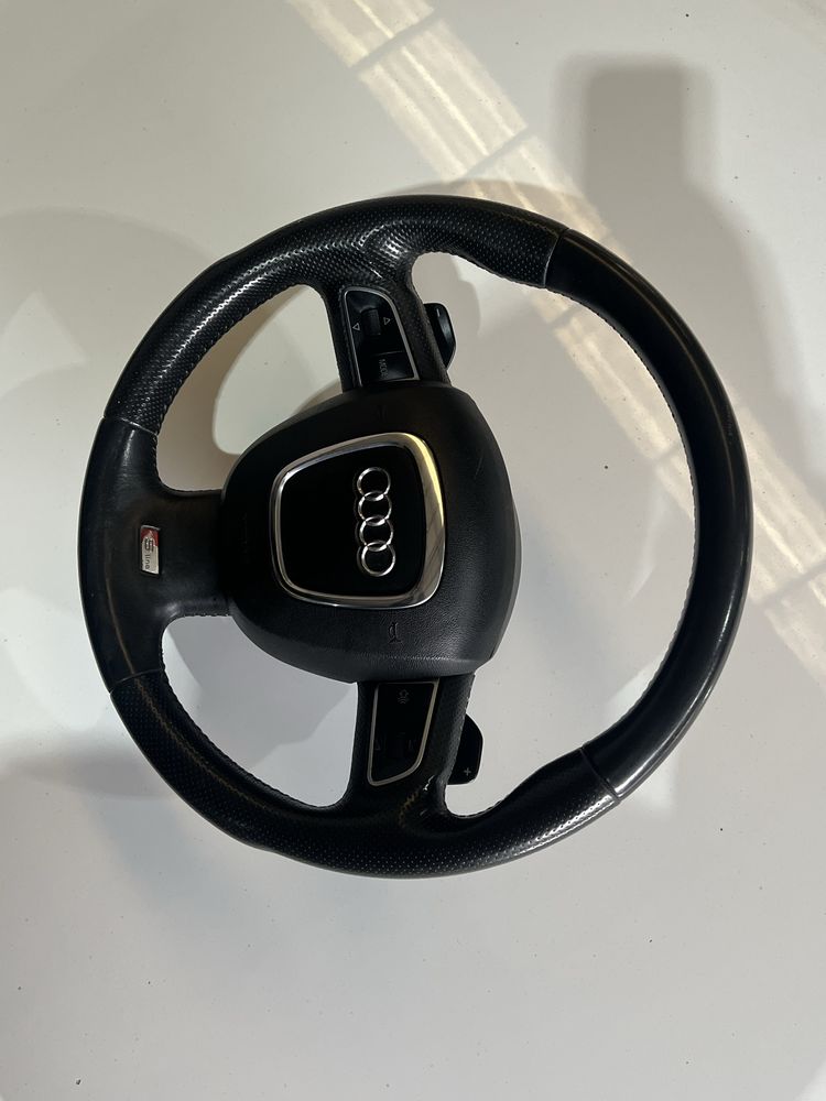 Volante Audi A5 S-Line com patilhas